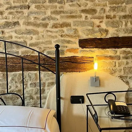 Отель Relais Montemarino
