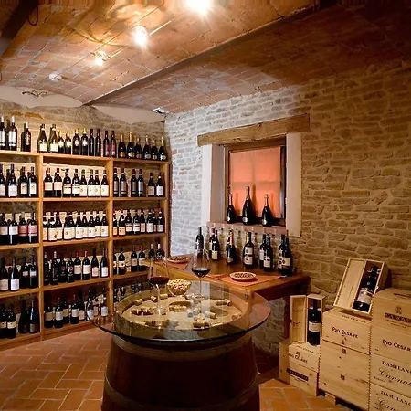 Relais Montemarino 보르고말