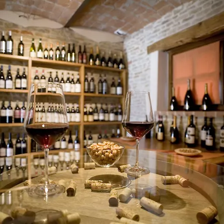 Relais Montemarino 보르고말