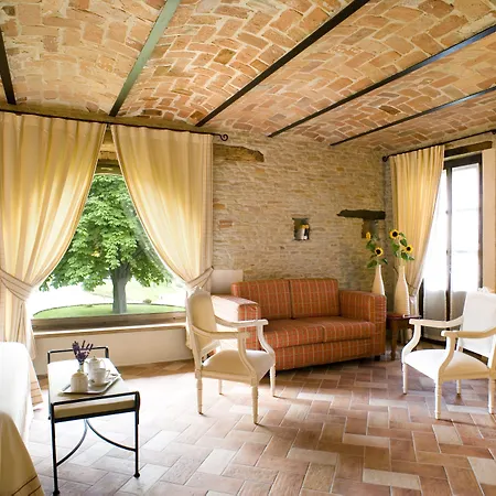 Relais Montemarino 호텔