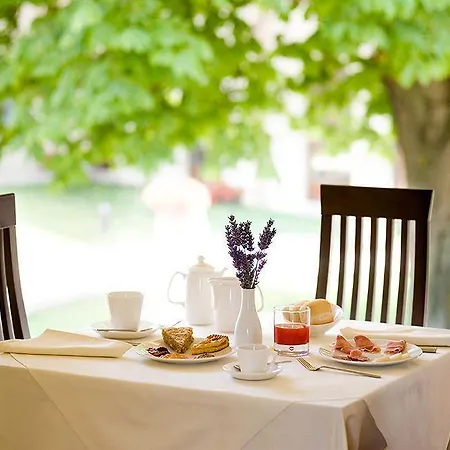 Relais Montemarino Hotel 3*