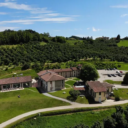 Relais Montemarino 보르고말