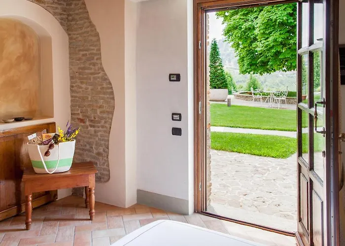 Relais Montemarino Hotel Borgomale